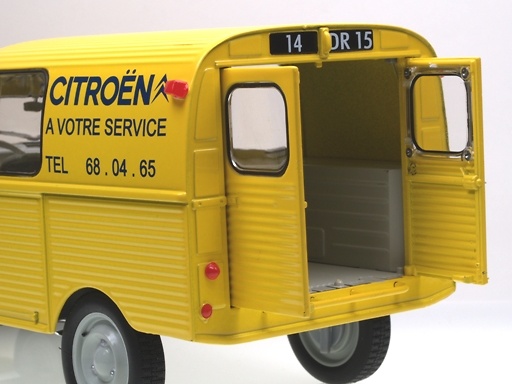 Citroen 2CV Furgoneta (1969) Solido 15072300 1/18 