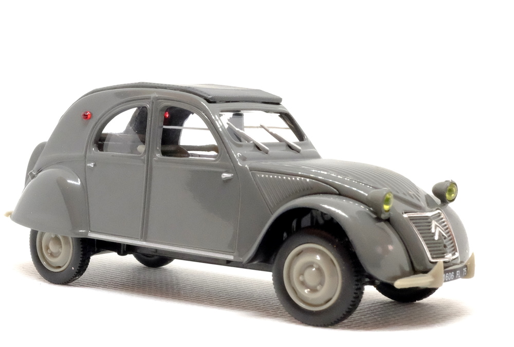 Citroen 2CV maletero abombado (1956) Norev-Hachette 001 1/43 