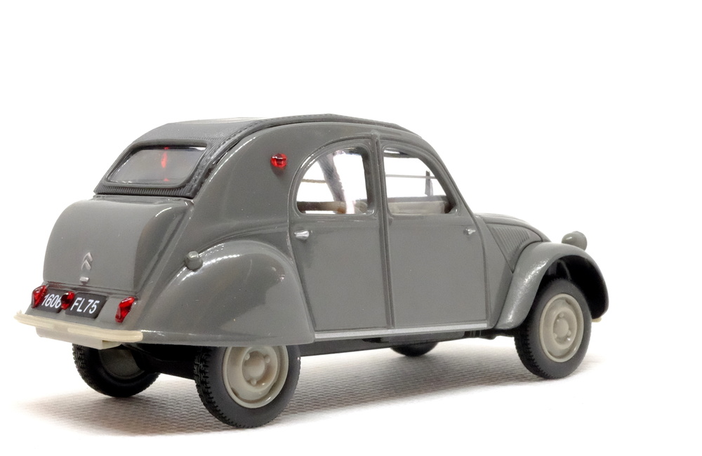 Citroen 2CV maletero abombado (1956) Norev-Hachette 001 1/43 