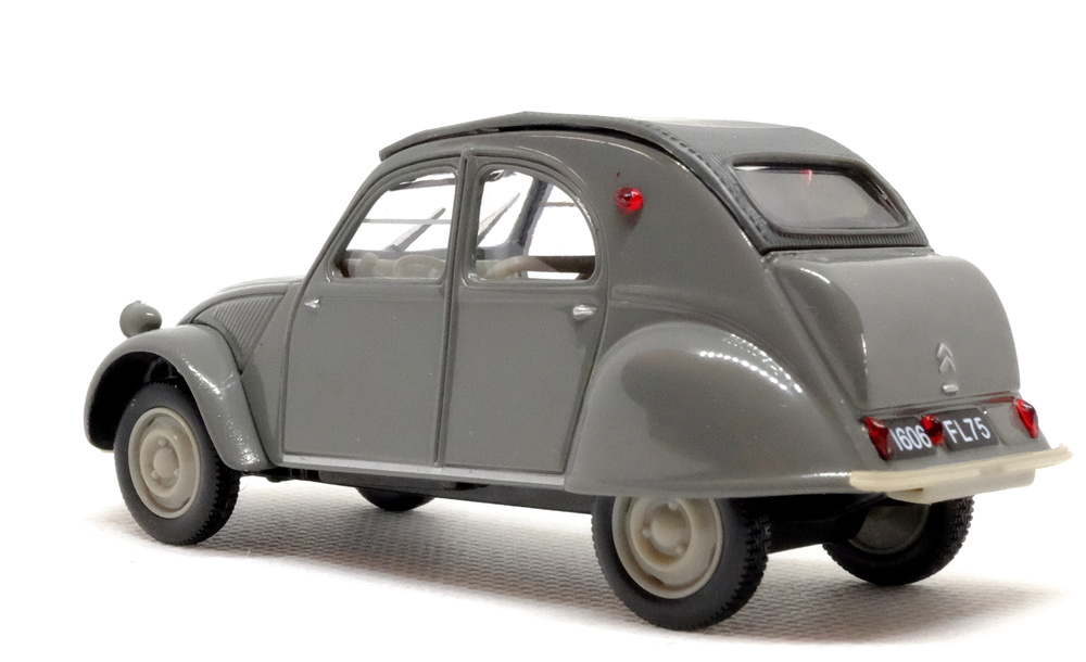Citroen 2CV maletero abombado (1956) Norev-Hachette 001 1/43 
