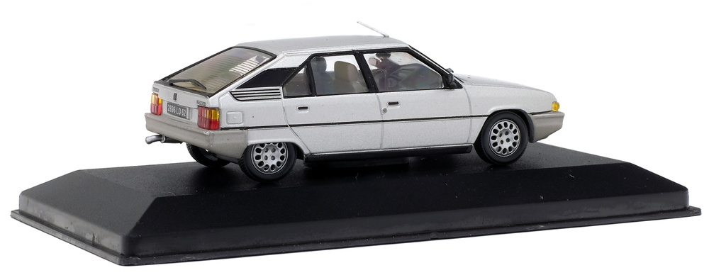 Citroen BX 16 TRS (1982) Solido S4303500 1/43 