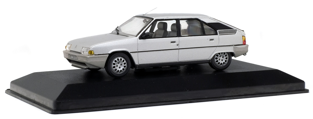 Citroen BX 16 TRS (1982) Solido S4303500 1/43 