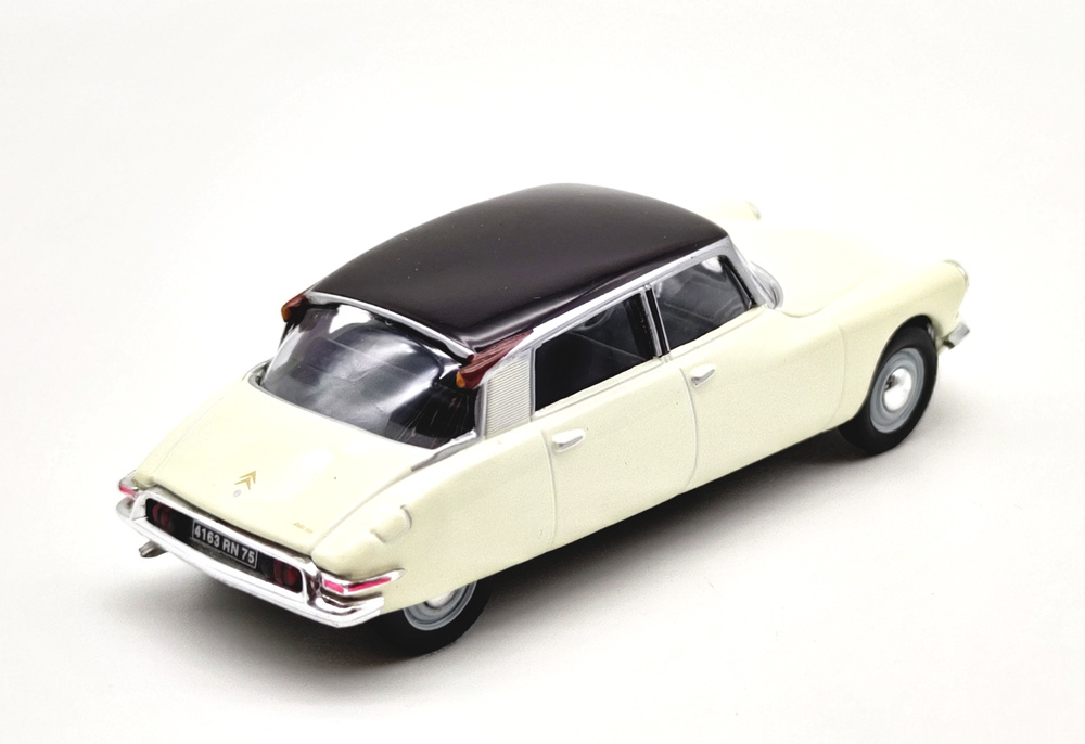 Citroen DS19 (1957) RBA 1/43 