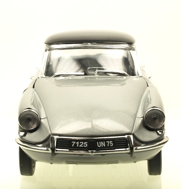 Citroen DS19 (1963) Solido 8033 1/18 