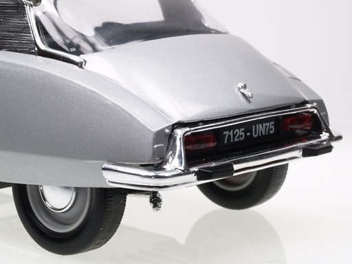 Citroen DS19 (1963) Solido 8033 1/18 