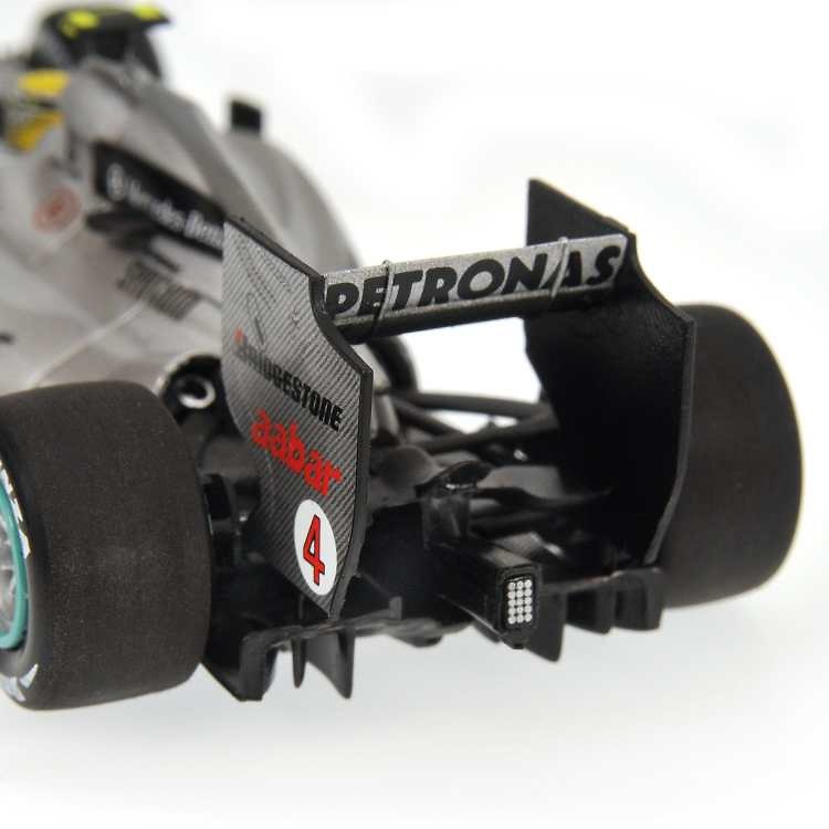 Mercedes MGP W01 