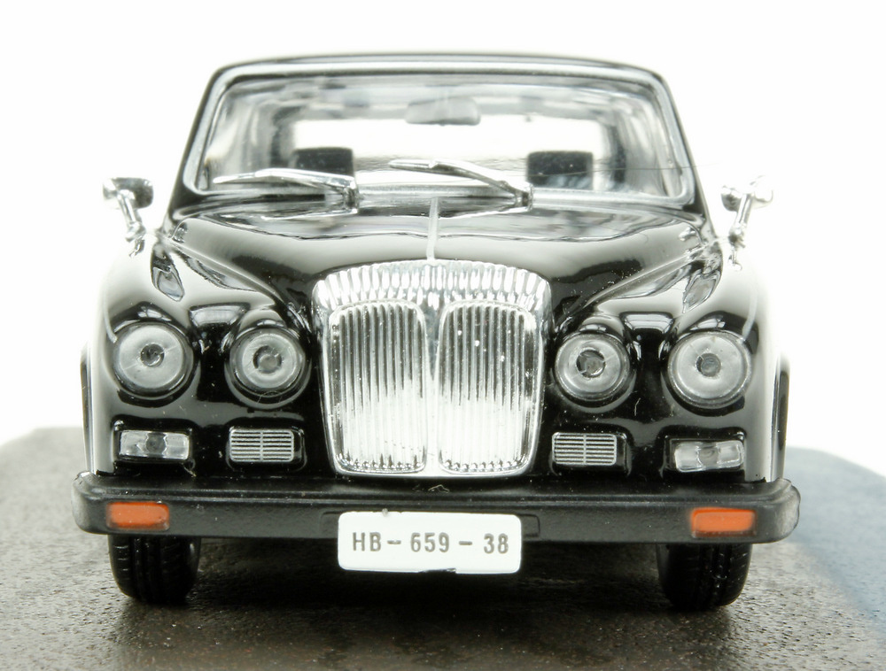 Daimler DS420 Limousine (1968) James Bond 