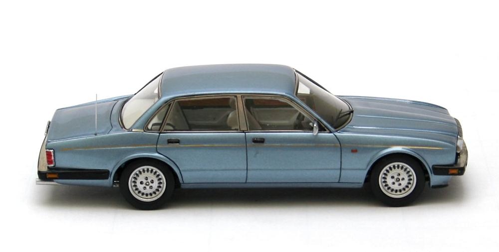 Daimler XJ40 (1990) Neo 43157 1/43 
