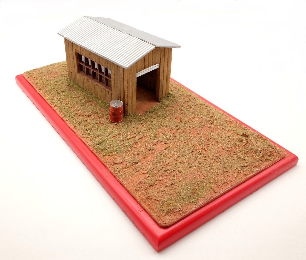 Diorama de viejo garage de madera Micro World MW110 1/43 