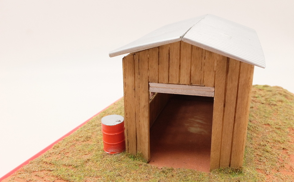 Diorama de viejo garage de madera Micro World MW110 1/43 