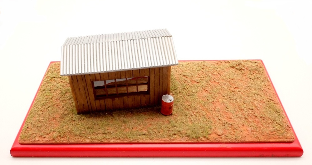Diorama de viejo garage de madera Micro World MW110 1/43 