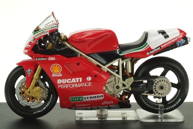 Ducati 996 nº 1 Carl Fogarty (1999) Altaya 702649 1/24 