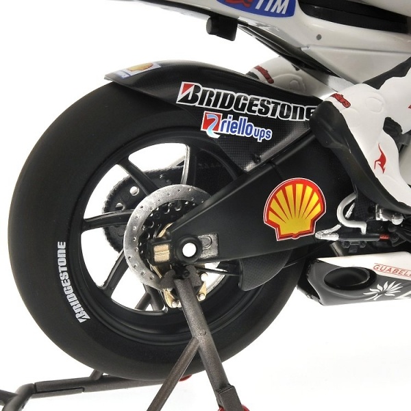 Ducati Desmosedici 