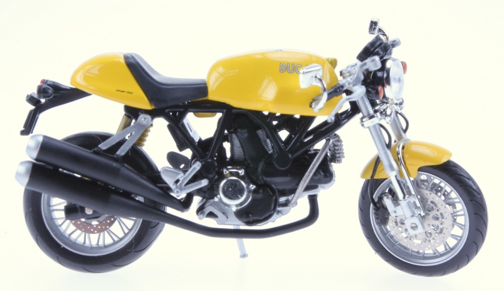 Ducati Sport 1000 (2006) Altaya LGM57 1/24 