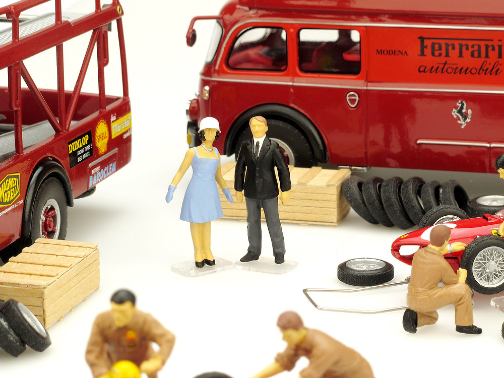 Figuras Espectadores Brumm F040 