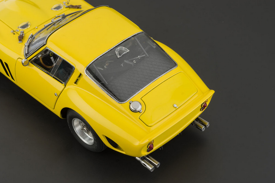 Ferrari 250 GTO (1962) CMC M153 1:18 