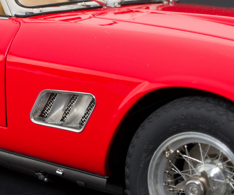 Ferrari California (1961) CMC M-091 1/18 