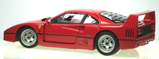 Ferrari F40 (1992) Elite Hot Wheels 1/18 