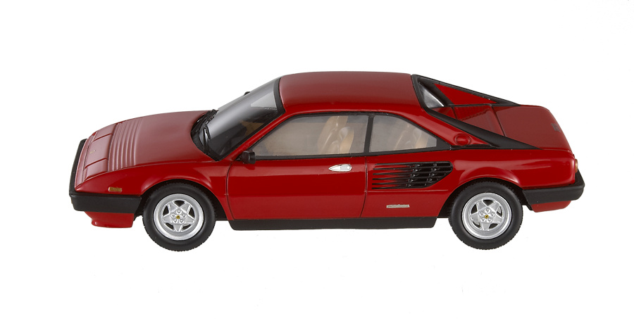 Ferrari Mondial 8 (1980) Hot Wheels V8381 1/43 