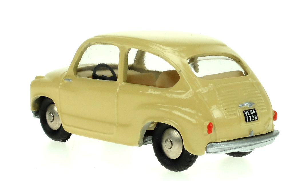 Scottoy 33C Fiat 600 (1955) Scott 1/50 Color Crema
