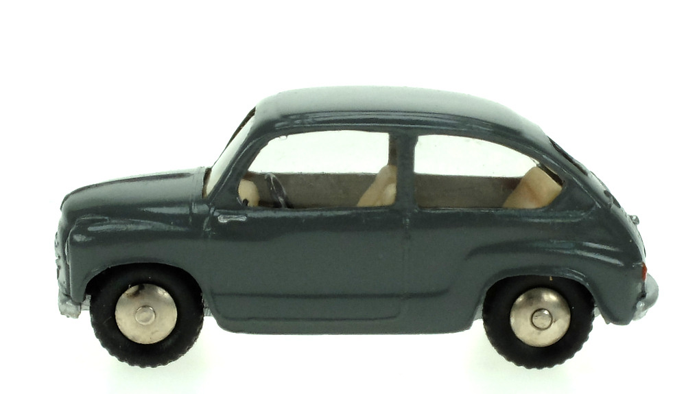 Fiat 600 (1955) Scott 1/50 Gris Oscuro 