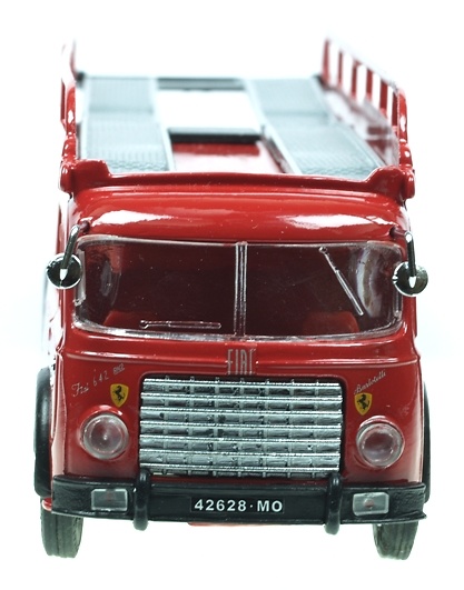 Old Cars 56000 Fiat 642RN2 Transporte Oficial Ferrari (1956) Old Cars 1/43