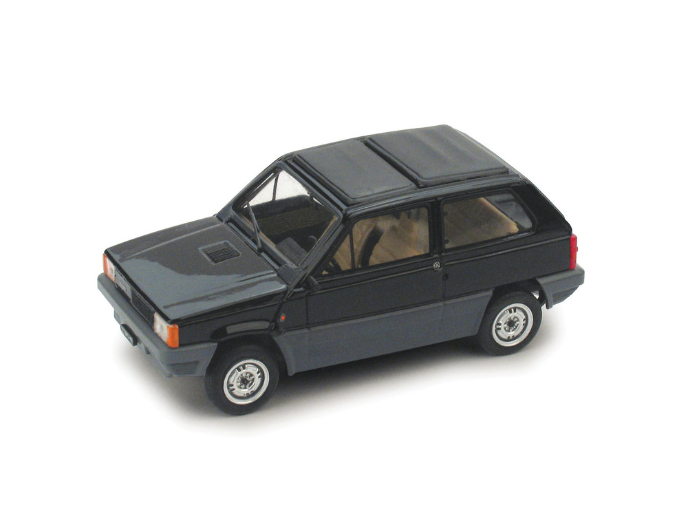Fiat Panda 45 Techo de lona cerrado (1981) Brumm 1/43 Negro Luxor 