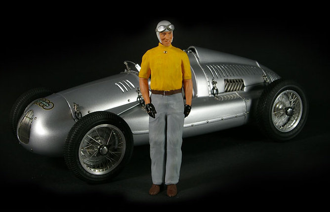 Figura Tazio Nuvolari Figurenmanufaktur 180005 1:18 