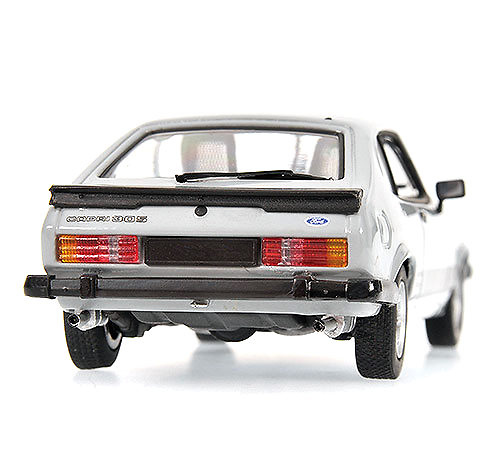 Ford Capri Serie III (1982) Minichamps 400082228 1/43 