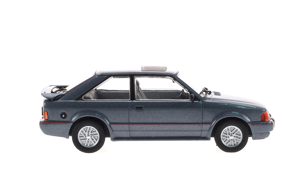 Ford Escort XR3i Serie IV (1990) White Box WB096 1:43 