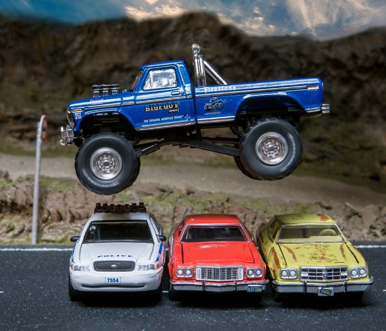 Ford F-250 Monster Truck (1947) Greenlight 29934 1/64 