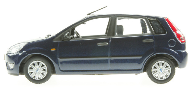 Ford Fiesta 5p. serie V (2002) Minichamps 1/43 Azul Oscuro Metalizado 