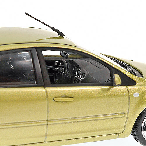 Ford Focus (2004) Minichamps 400084002 1/43 