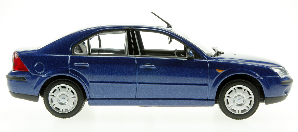 Ford Mondeo serie III (2001) Minichamps 433080004 1/43 