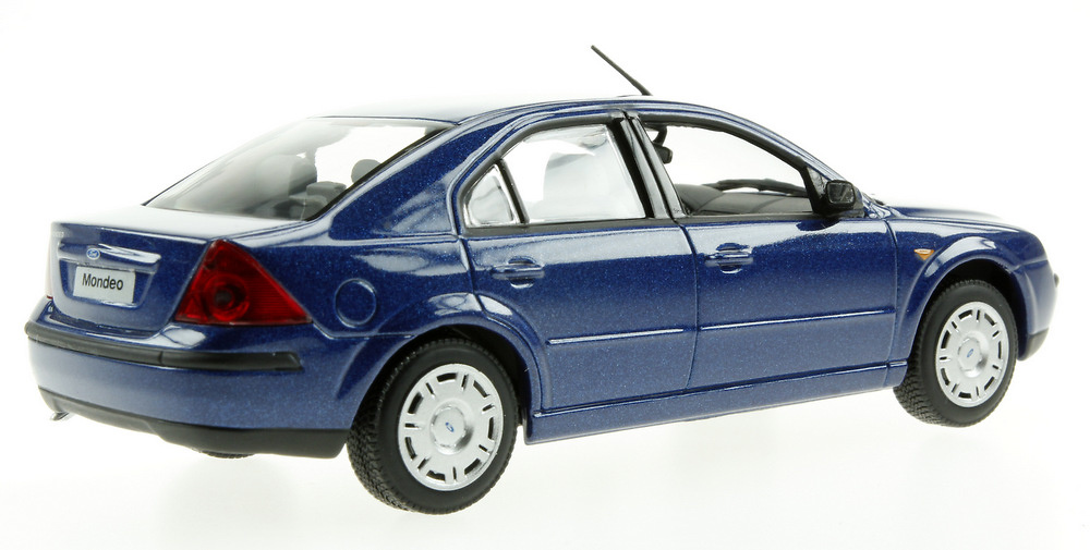 Ford Mondeo serie III (2001) Minichamps 433080004 1/43 