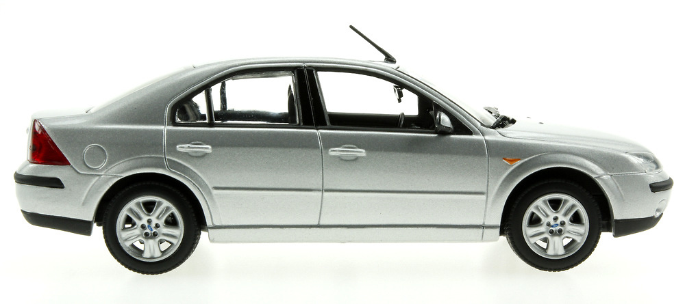 Ford Mondeo serie III (2001) Minichamps 433080003 1/43 