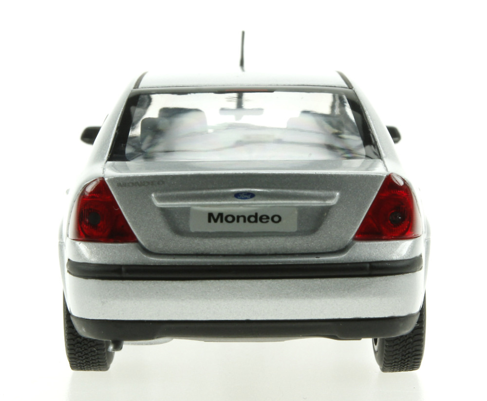 Ford Mondeo serie III (2001) Minichamps 433080003 1/43 