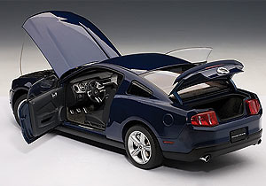 Ford Mustang GT (2010) Autoart 72912 1/18 