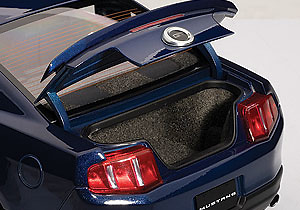 Ford Mustang GT (2010) Autoart 72912 1/18 