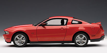 Ford Mustang GT (2010) Autoart 1/18 Rojo 