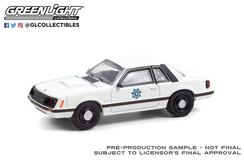 Ford Mustang SSP - Policia Dpto. Arizona (1982) Greenlight 42970A 1/64 