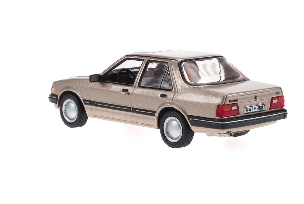 Ford Orion GL (1983) White Box WB079 1:43 