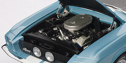 Ford Shelby Mustang GT500 (1967) Autoart 72907 1/18 