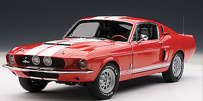 Ford Shelby Mustang GT500 (1967) Autoart 72906 1/18 