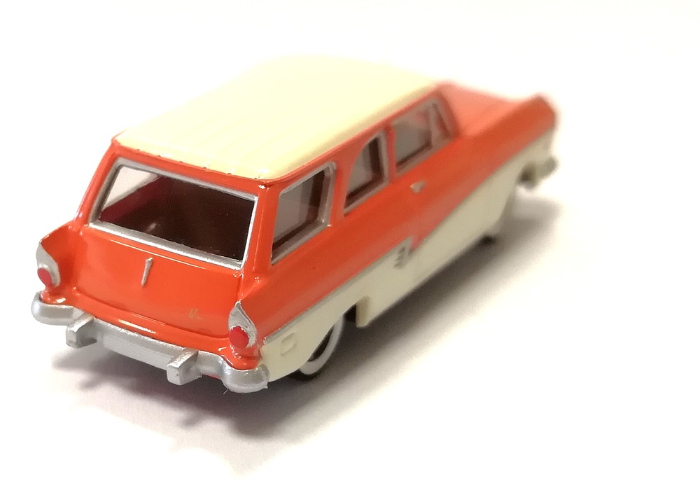 Ford Taunus 17M Kombi (1957) Brekina 19062 1/87 