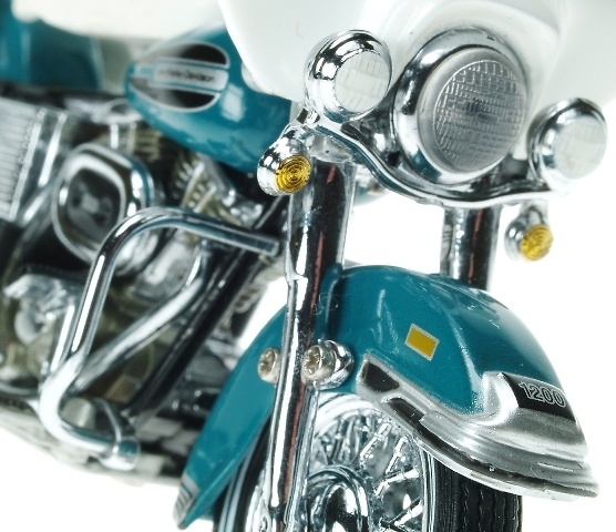 Harley Davidson Electra Glide (1972) Franklin Mint B11WC24 1/24 
