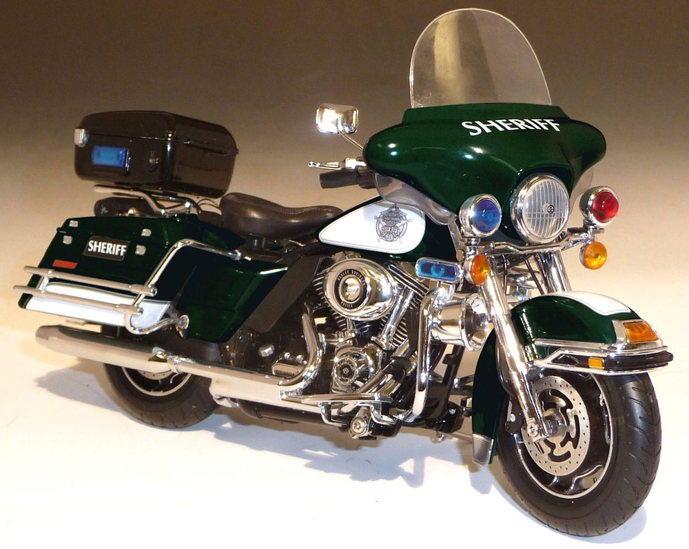 Harley Davidson FLHTCU Ultra Classic Electra Glide 