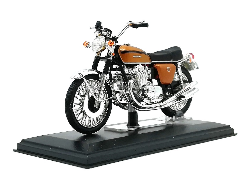 Honda CB 750 Four (1969) Italeri 46003 1/22 