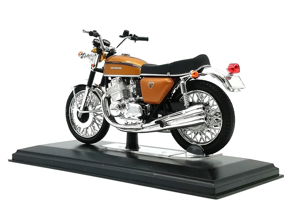 Honda CB 750 Four (1969) Italeri 46003 1/22 