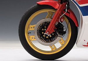 Honda CB1100R (1983) Autoart 06011 1/6 